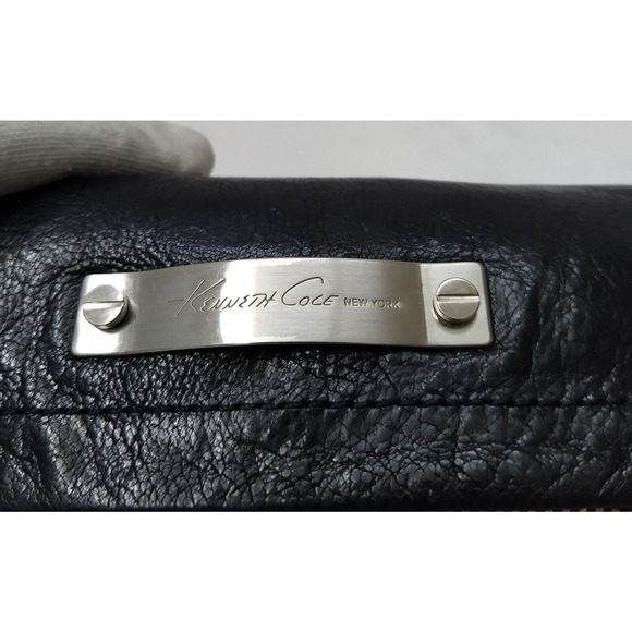 Kenneth Cole Black Leather Zipper Pocket Credit Card ID Window Trifold Wallet - Picture 4 of 13